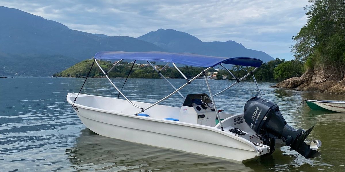 Aluguel de Lancha Vitare em São Sebastião